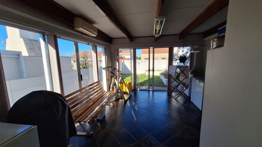 5 Bedroom Property for Sale in Port Owen Western Cape